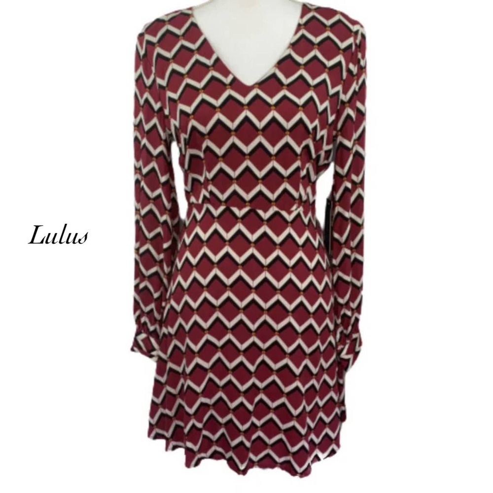 Lulus Burgundy Zig Zag Casual V Neck Long Sleeve Dress NWT Size S